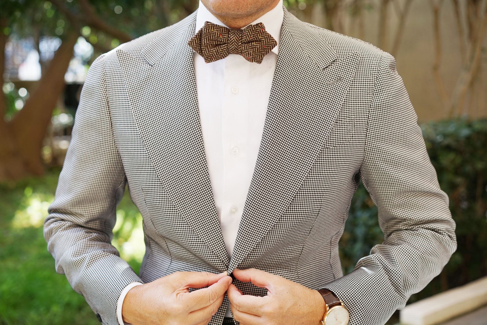 Herringbone Chestnut Wool Diamond Bow Tie