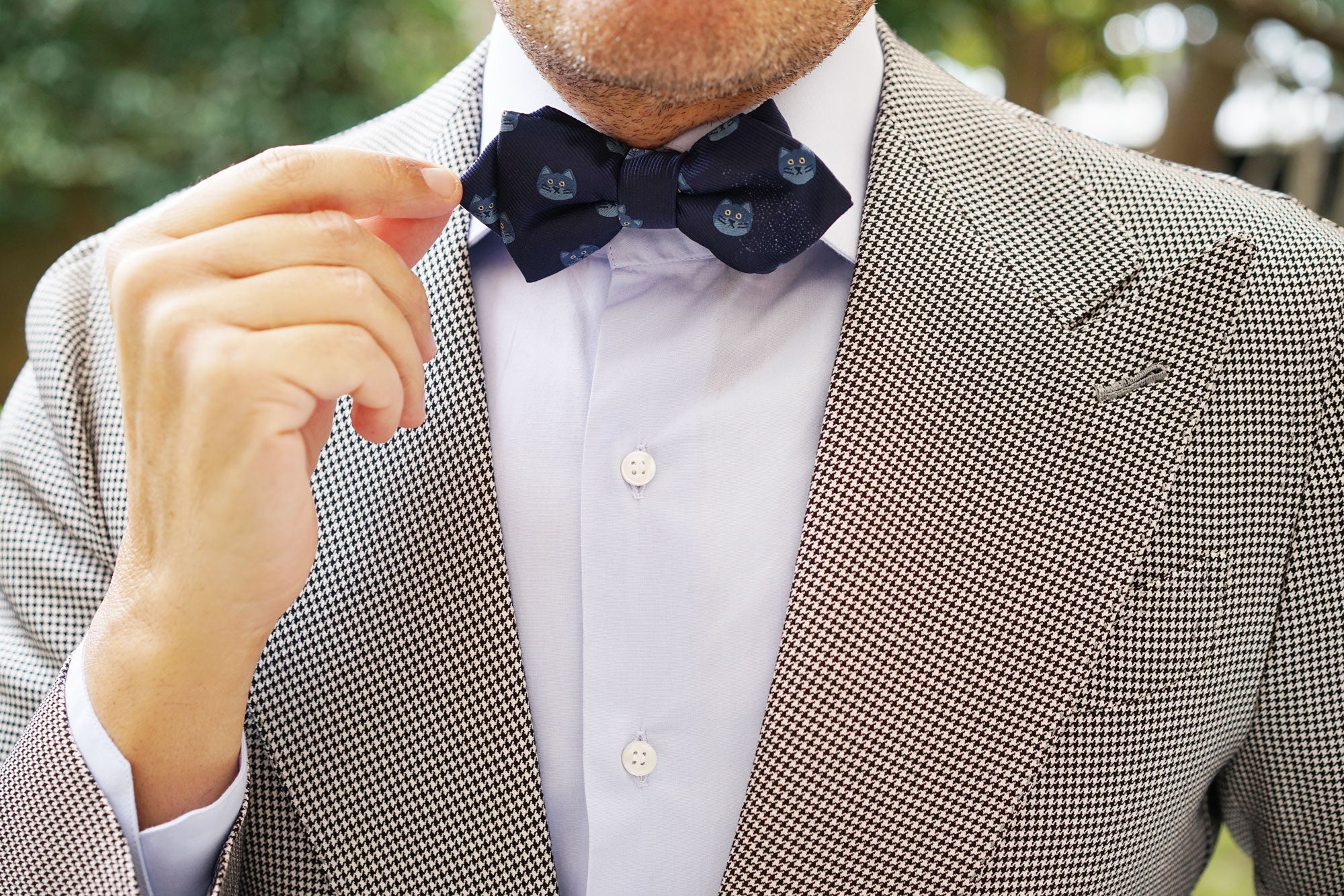 Cheshire Cat Face Diamond Bow Tie