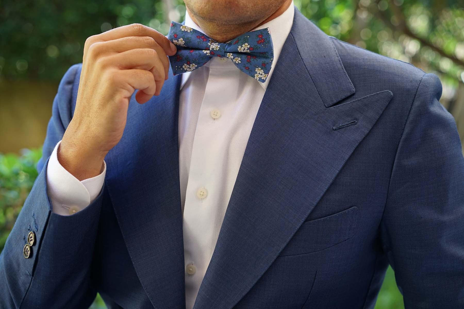 Ravenna Blue Floral Bow Tie