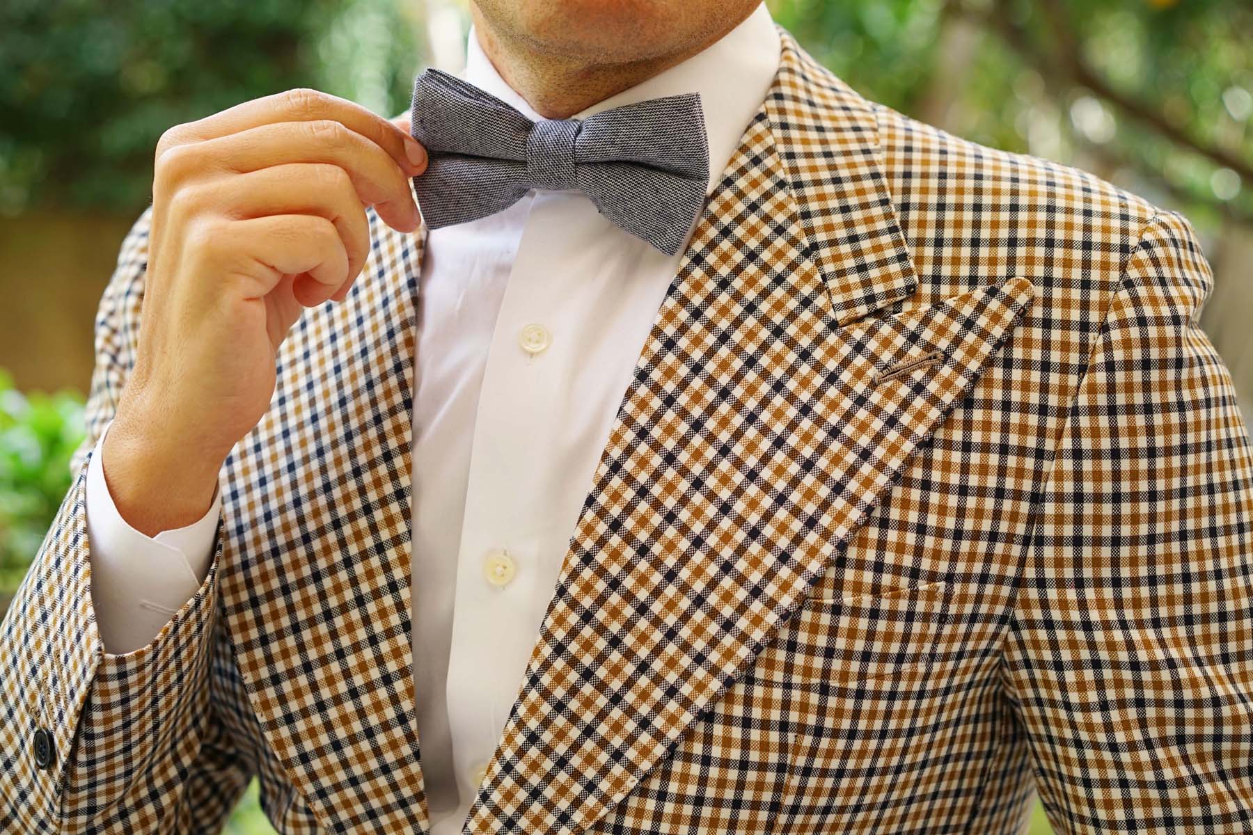 Navy Blue Zig Zag Linen Bow Tie