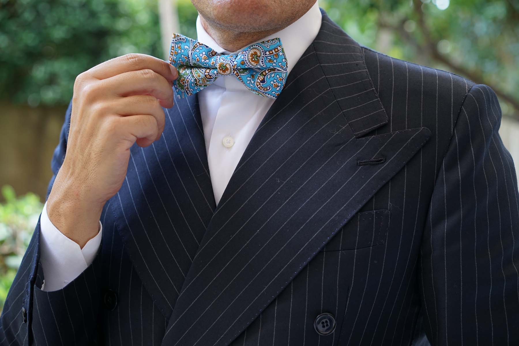 Isola Comacina Blue Paisley Bow Tie