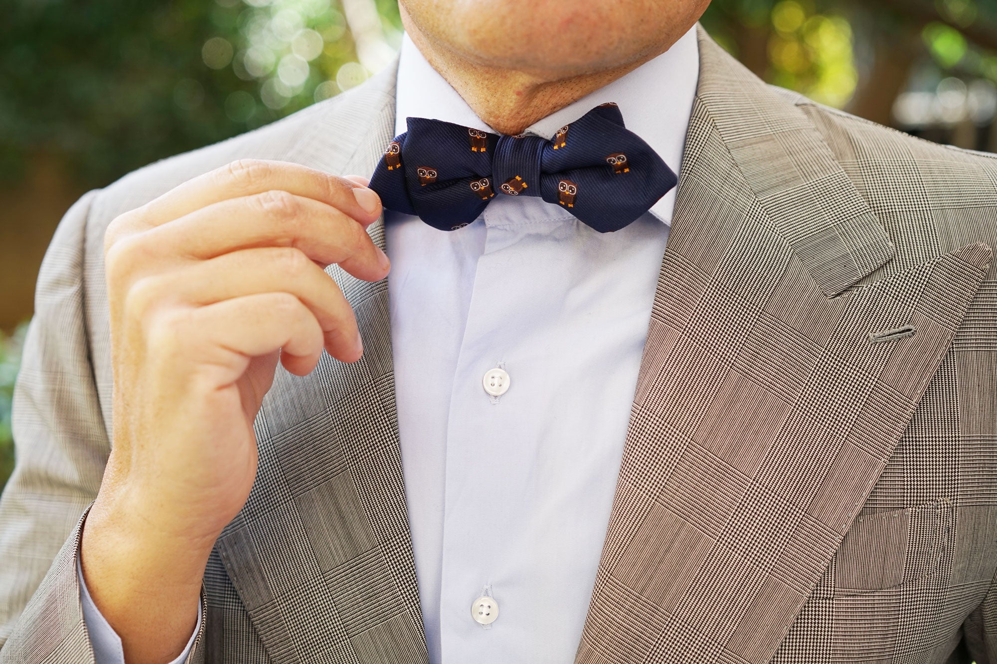 Brown Horned Owl Diamond Bow Tie