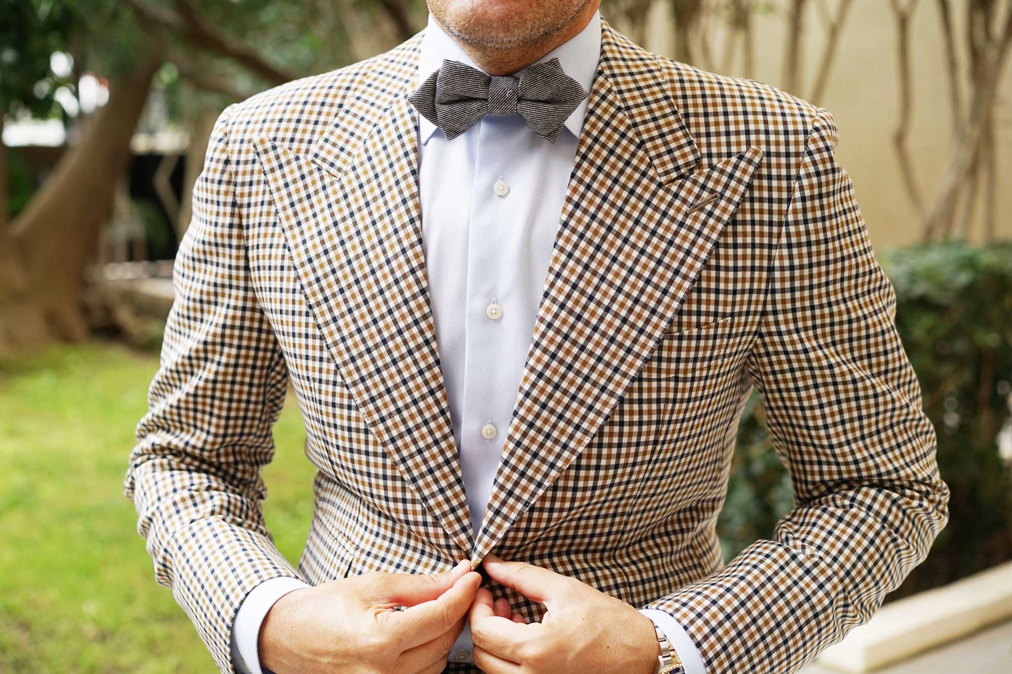 Black & White Twill Stripe Linen Diamond Bow Tie