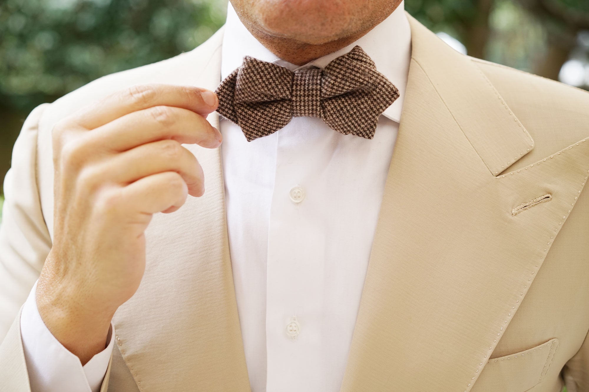 Brown Karakul Houndstooth Wool Diamond Bow Tie