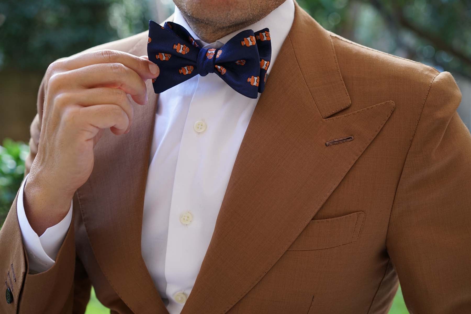 Clown Fish Self Bow Tie