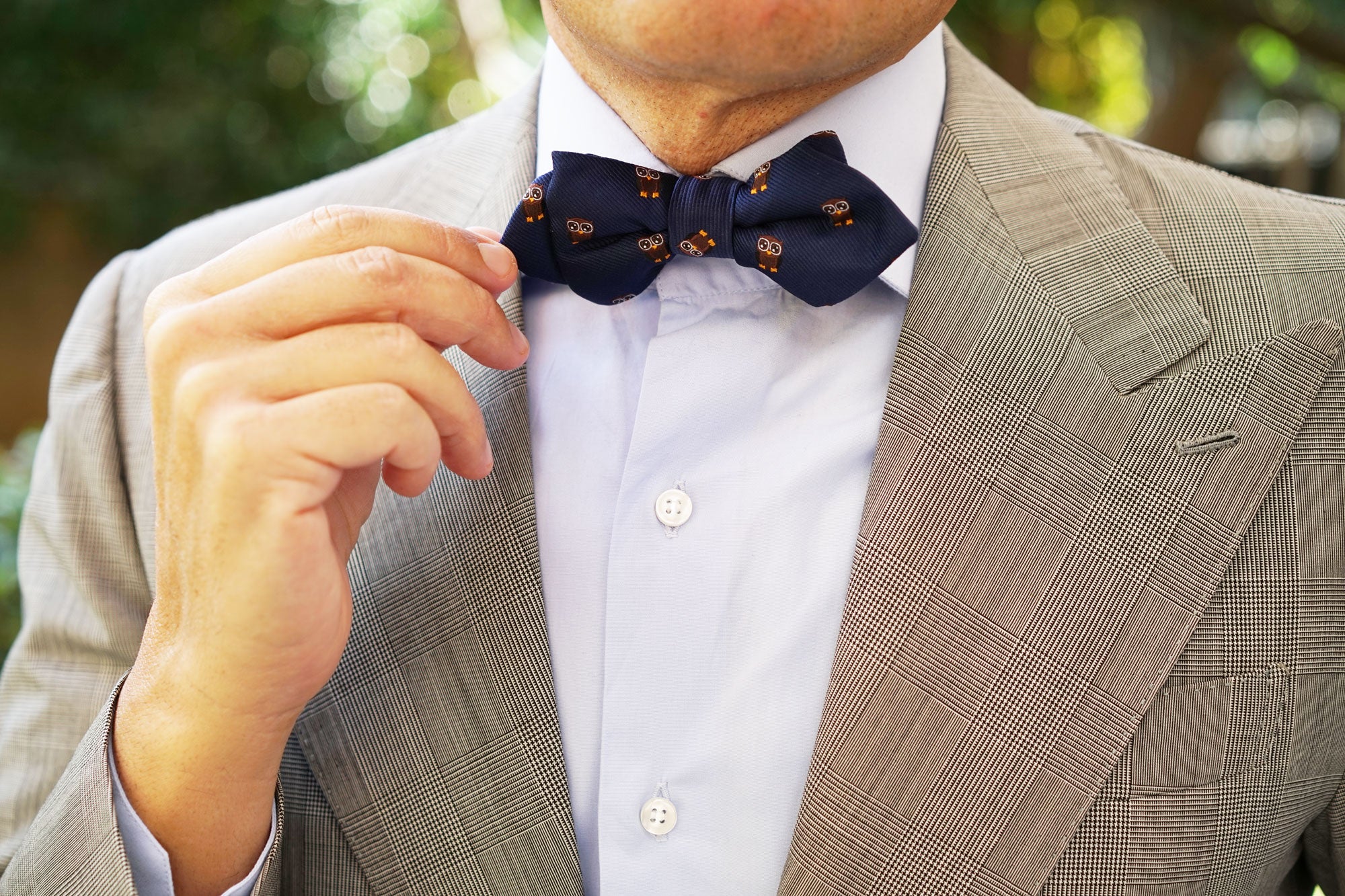 Brown Horned Owl Diamond Bow Tie