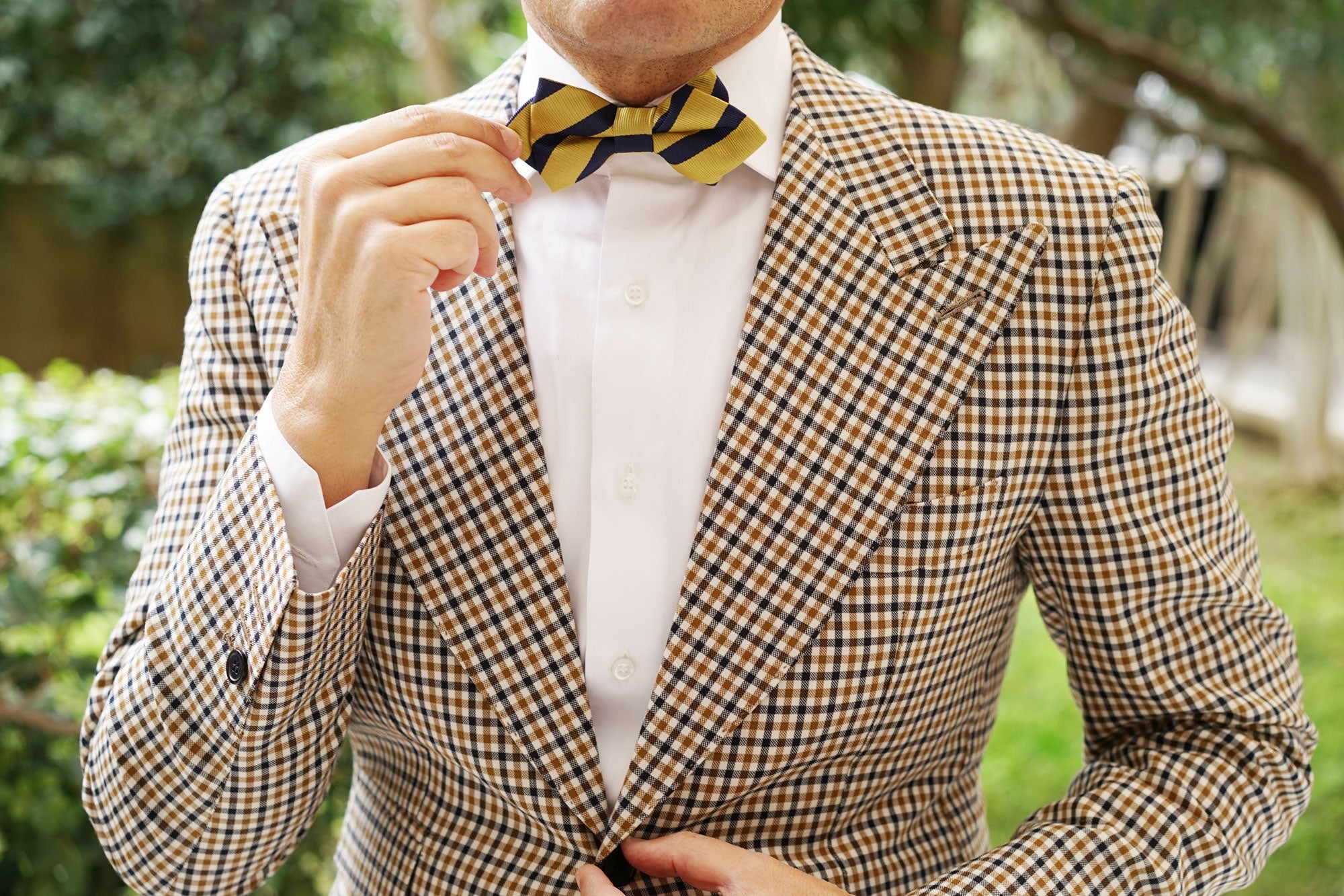 Navy Stripe Yellow Twill Diamond Bow Tie