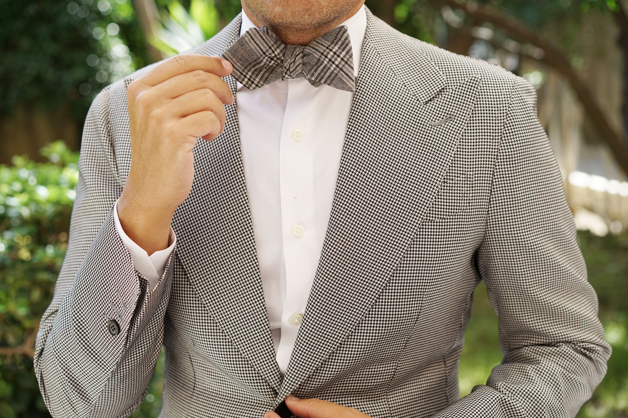 Gray Glenurquhart Linen Diamond Self Bow Tie