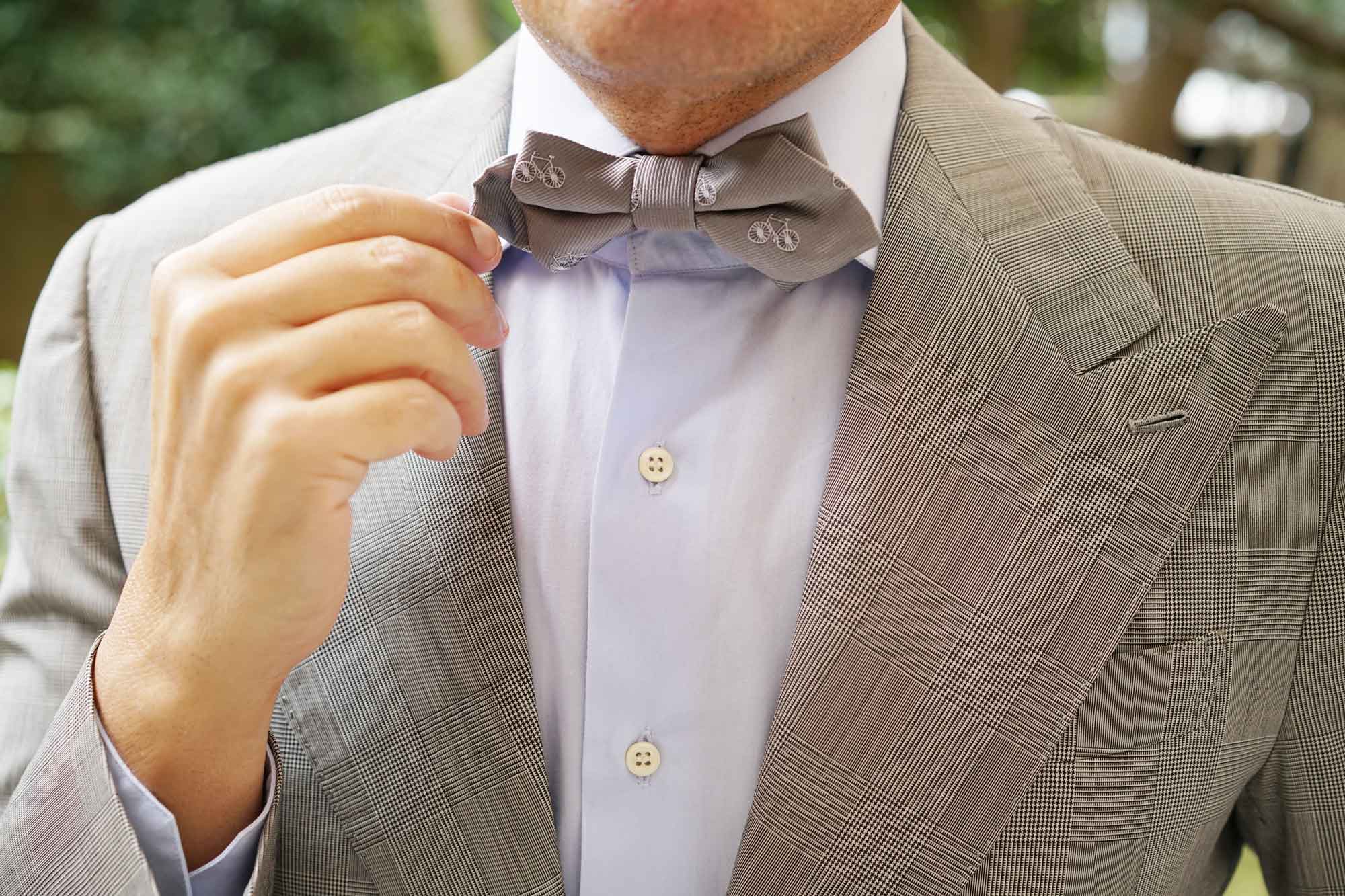 Grey with White French Bicycle Diamond Bow Tie