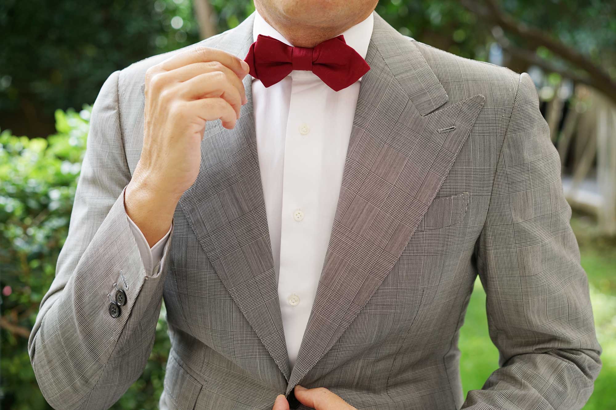 Maroon Cotton Diamond Bow Tie