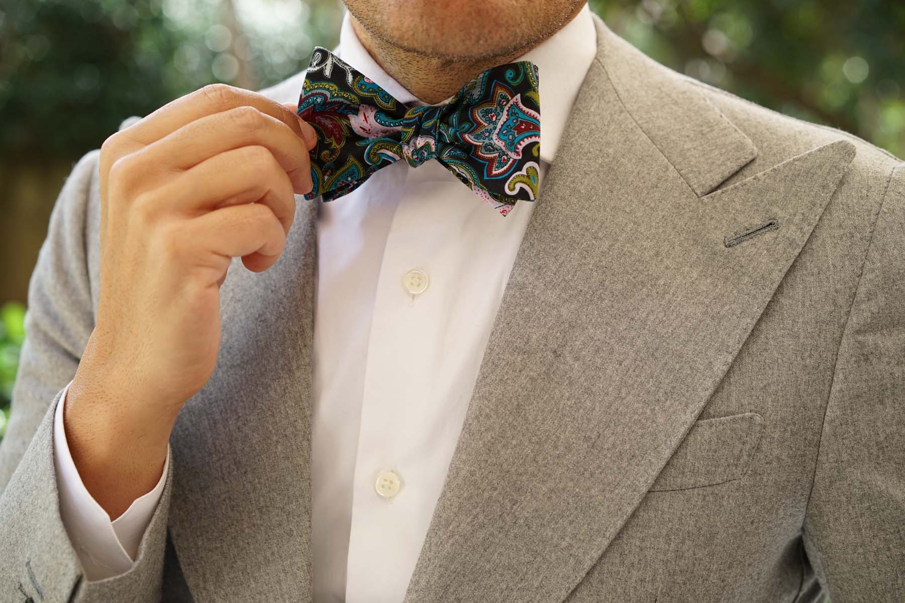 Filicudi Maroon & Green Paisley Self Bow Tie