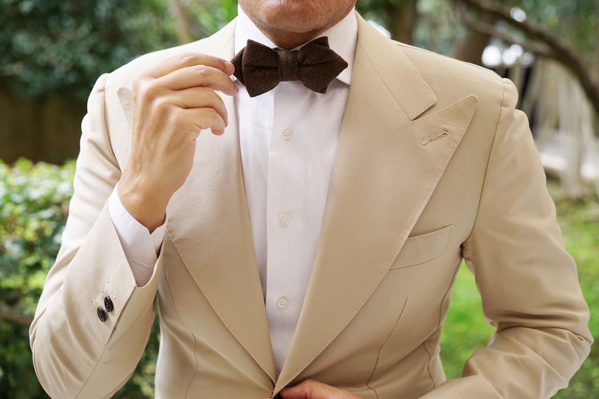 Cinnamon Herringbone Diamond Bow Tie