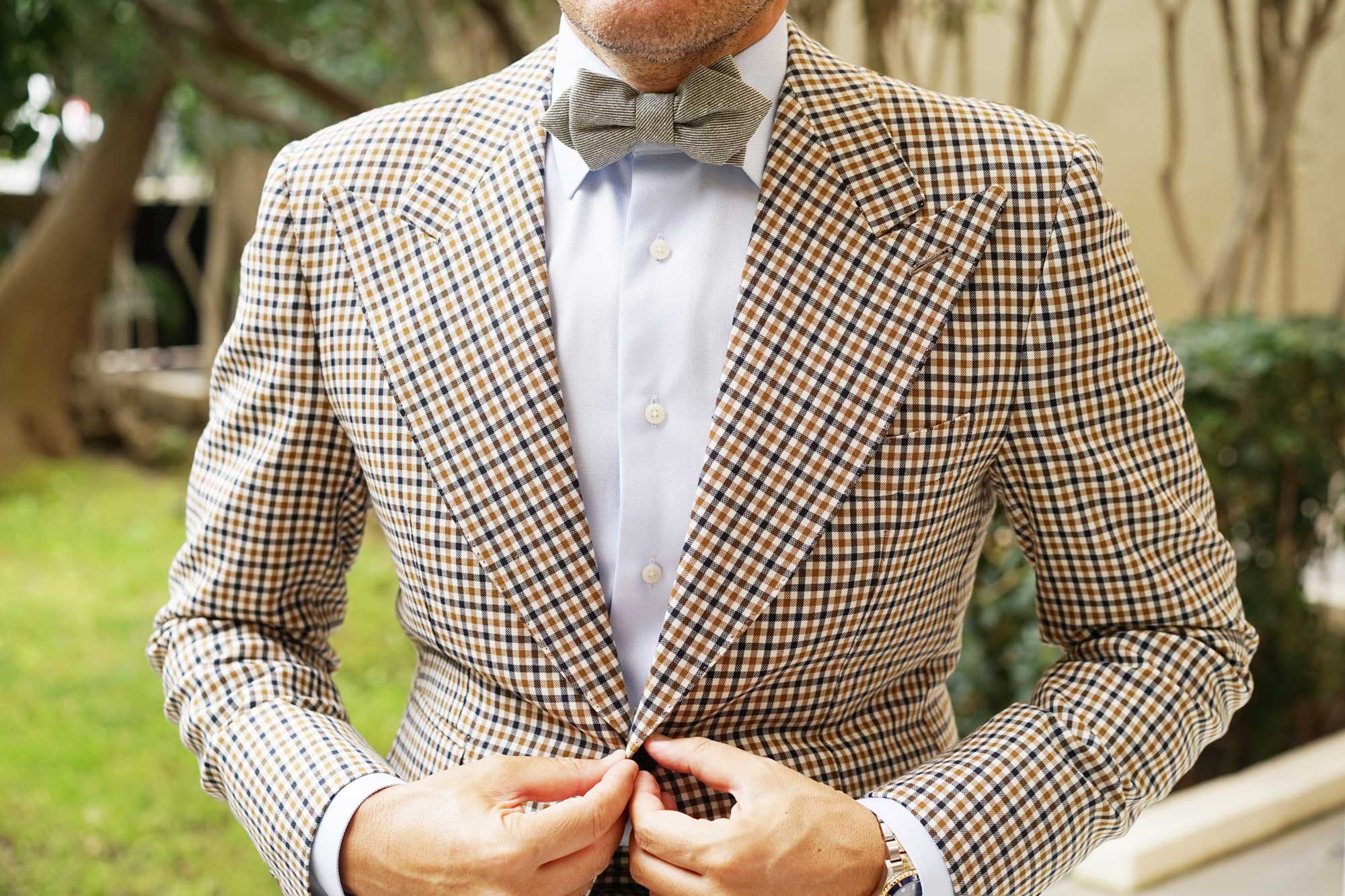 Green & White Twill Stripe Linen Diamond Bow Tie