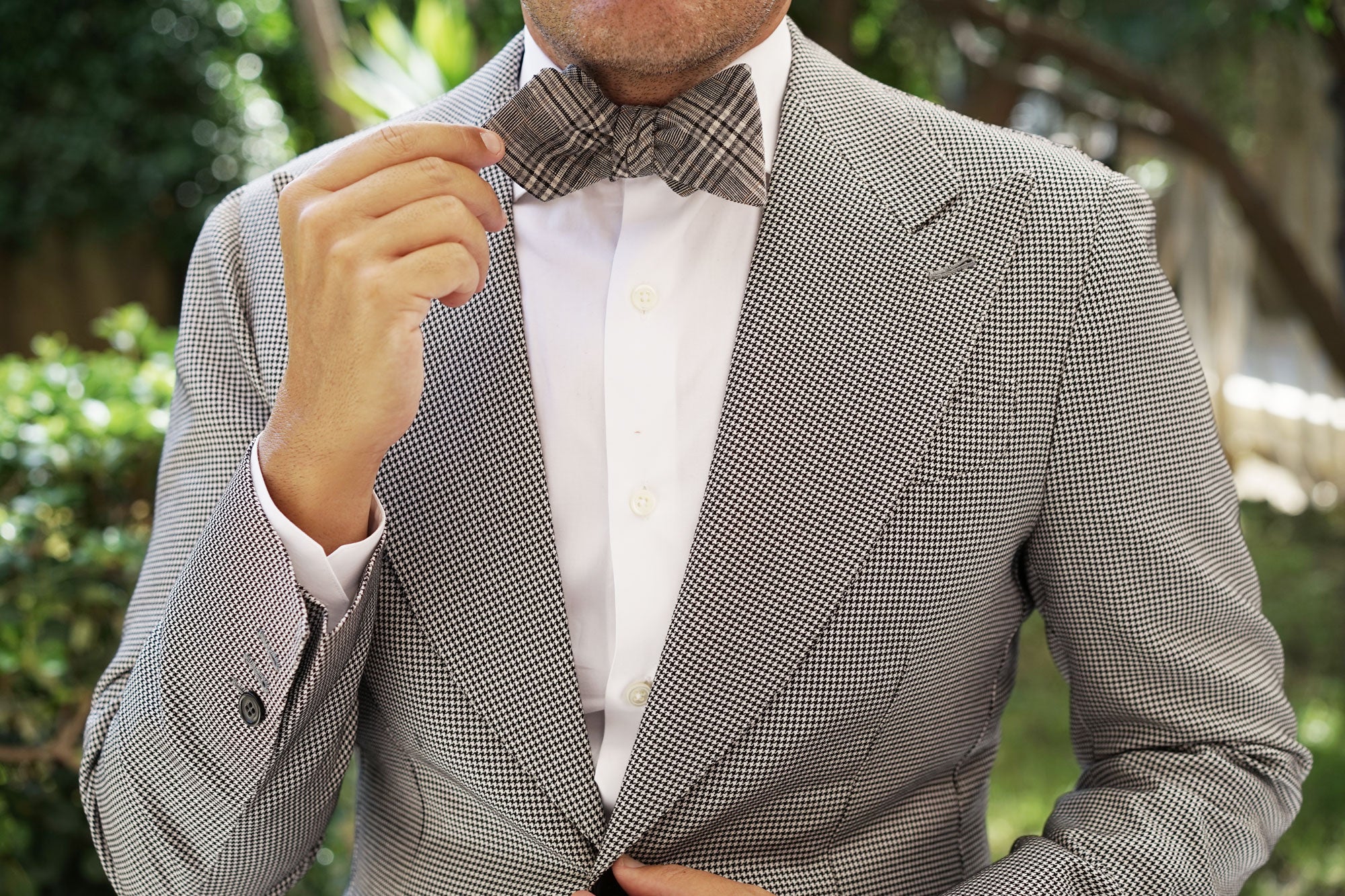 Gray Glenurquhart Linen Diamond Self Bow Tie