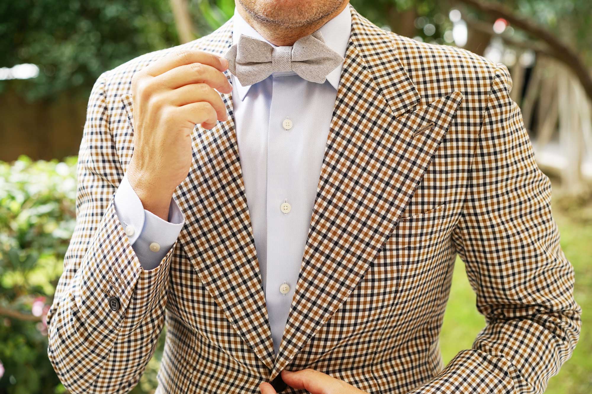 Light Grey Twill Stripe Linen Diamond Bow Tie