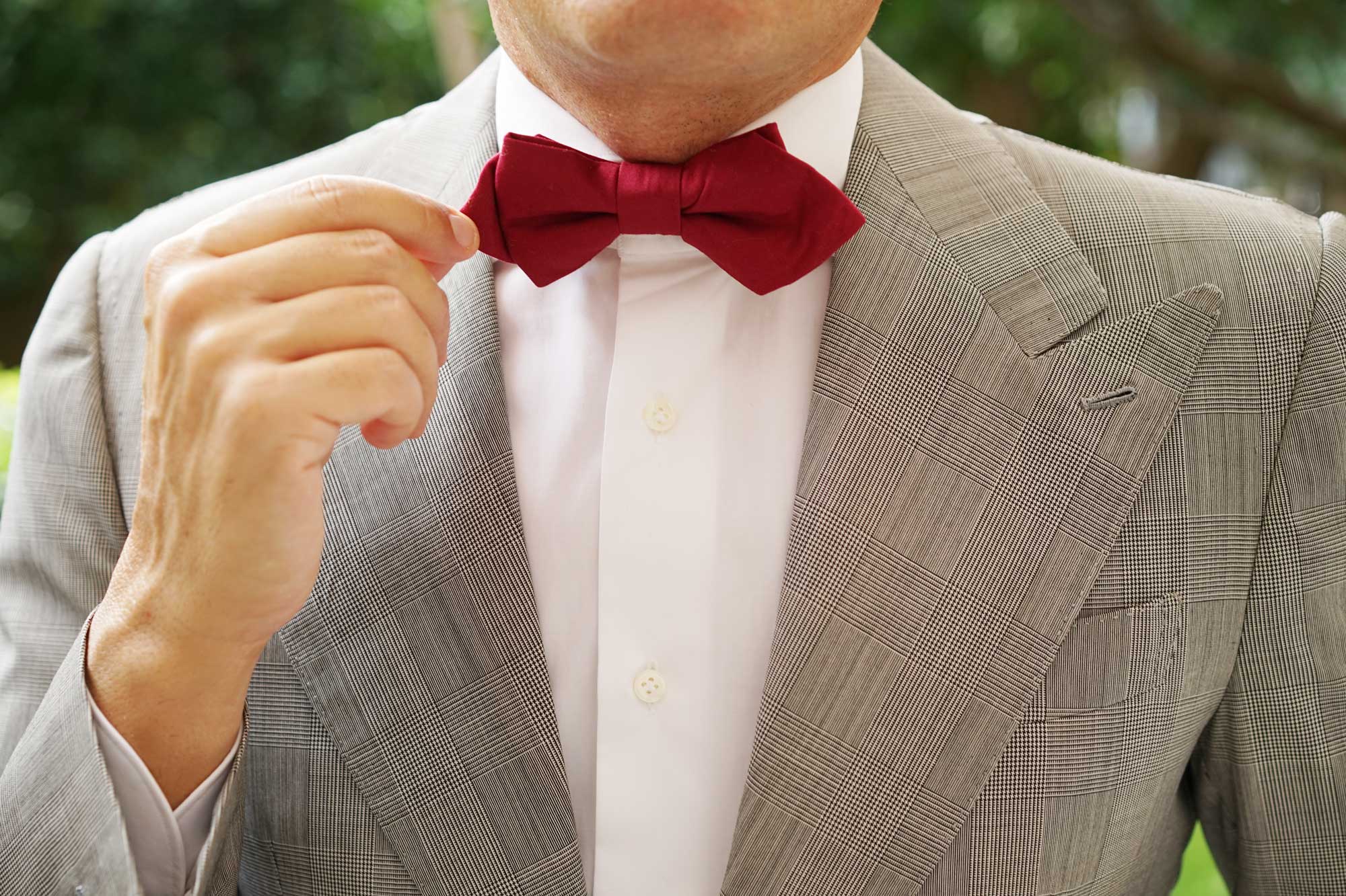 Maroon Cotton Diamond Bow Tie