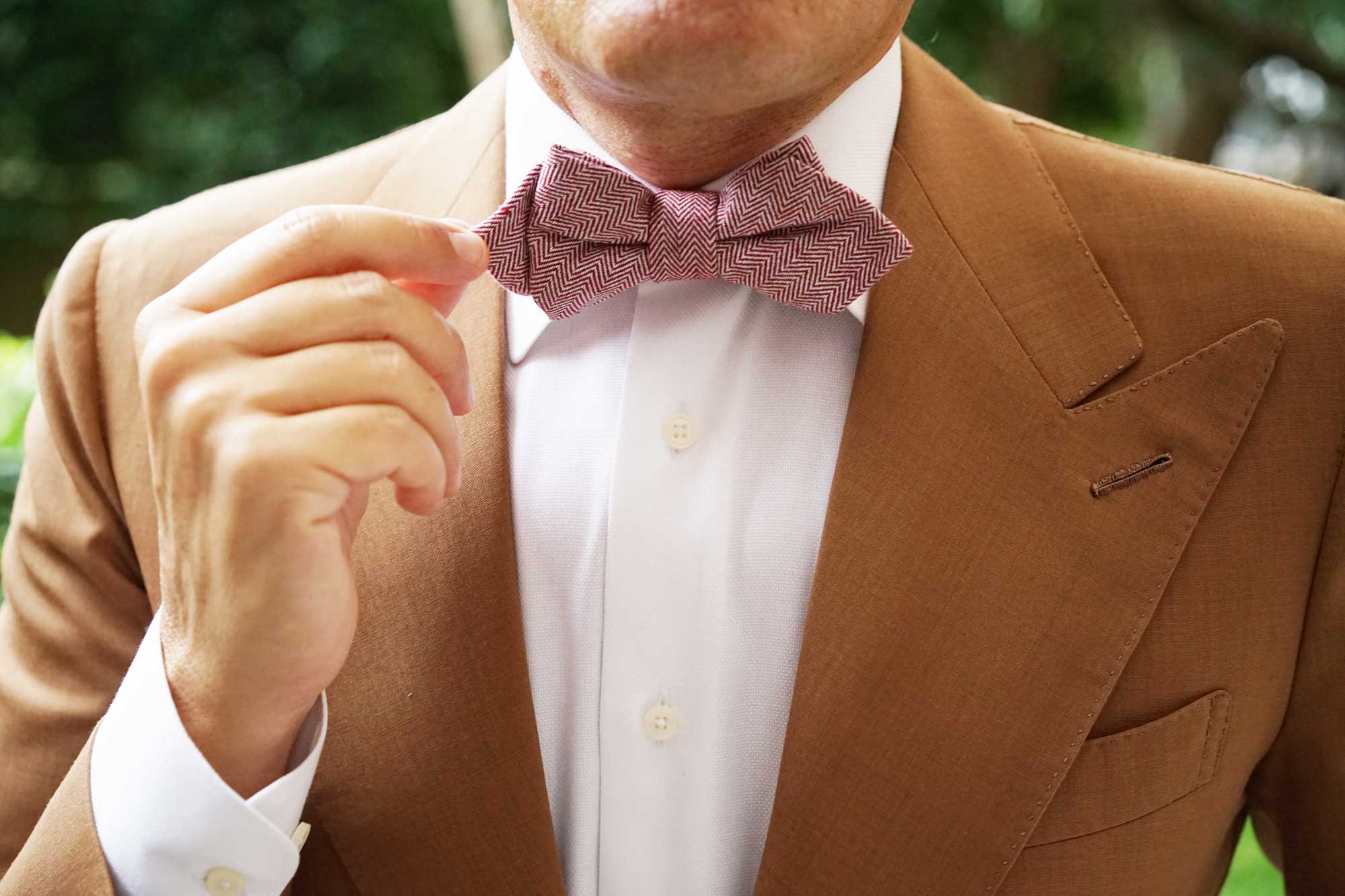 Maroon Herringbone Linen Diamond Bow Tie