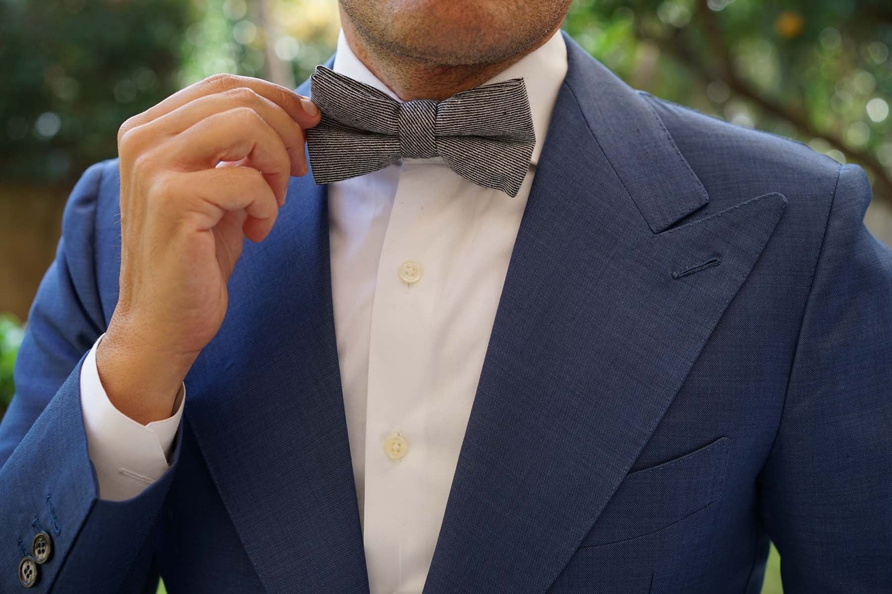 Black & White Twill Stripe Linen Bow Tie