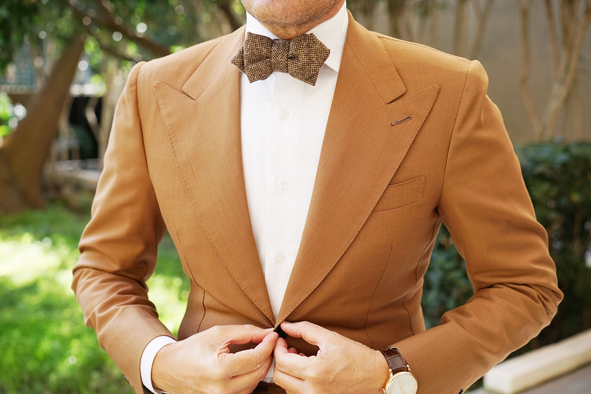 Brown Caramel English Wool Diamond Bow Tie