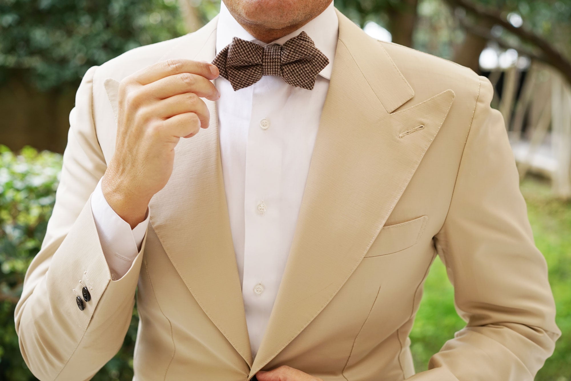 Brown Karakul Houndstooth Wool Diamond Bow Tie